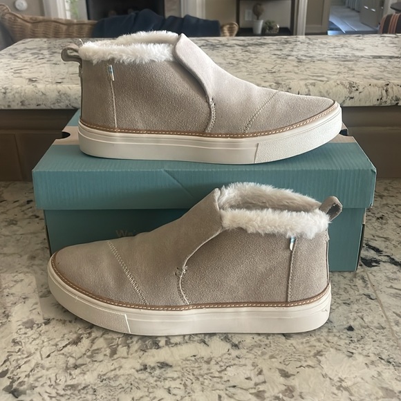 TOMS Paxton Faux Fur Ankle Boots - Size 8 - Picture 6 of 11